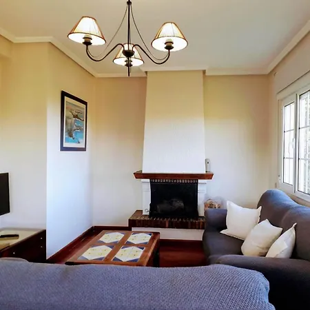 El Cueto Del Sella - Playa Y Senderismo * Льямес-де-Прия