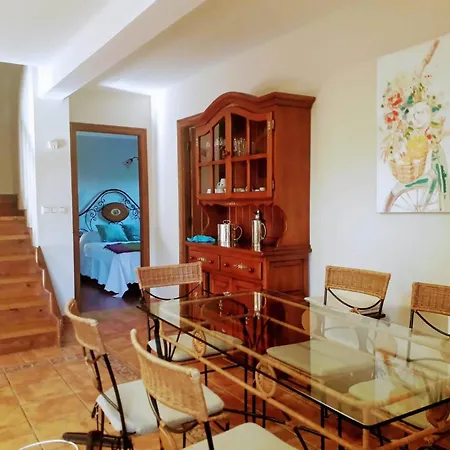 El Cueto Del Sella - Playa Y Senderismo